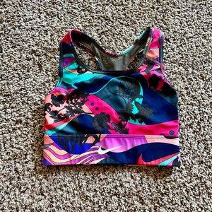 Women’s Nike pro sports bra -medium